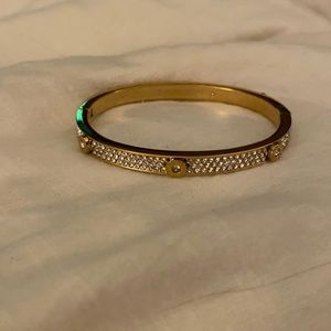 Bangle bracelet